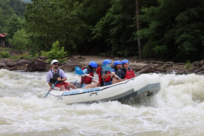 Full Ocoee River Rafting Adventure With Catered Shore Lunch - Why the full Ocoee route is worth your time