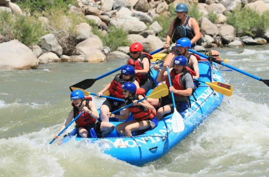 Gardiner: Full Day Raft Trip on the Yellowstone River+Lunch - Paradise Valley Brings More Open Scenery
