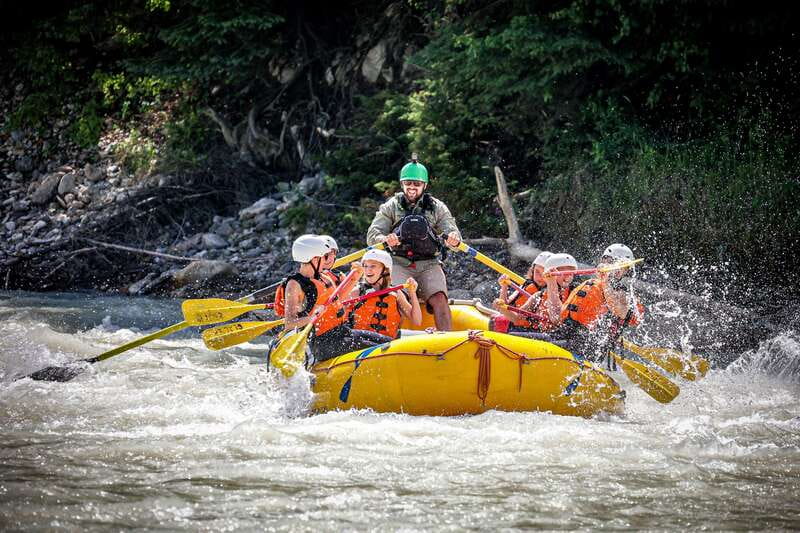 Golden, BC: Kicking Horse River Family Rafting with Lunch - Meeting at the Glacier Raft Company base