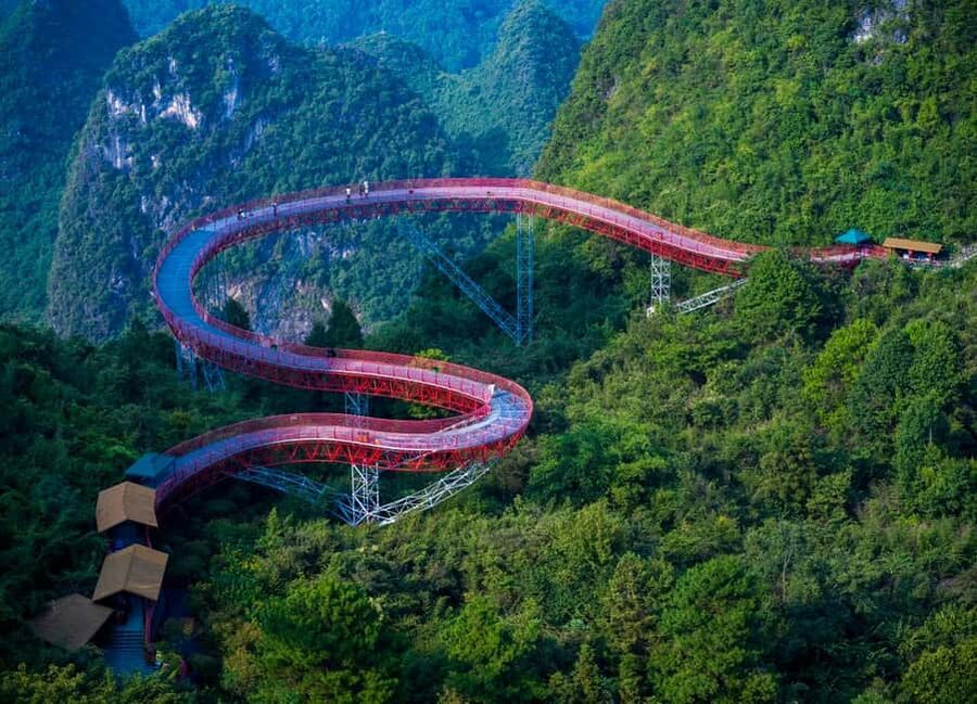 Guilin: Cave, Yulong Rafting, Glass-bottomed skywalk & Show - Why this Guilin day works so well