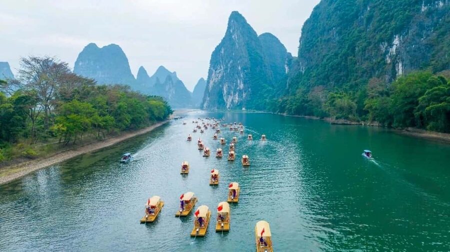 Guilin Yangshuo: Full-Day with Silver Cave & Bamboo rafting - Silver Cave: a cool, theatrical start
