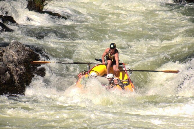 Half Day Rogue River White Water (Class I- IV) - Nugget Falls delivers the main thrill