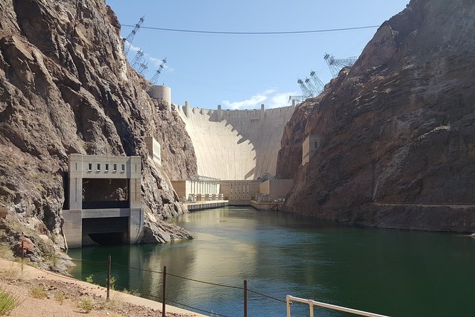 Hoover Dam 1.5‑Hour Raft Tour in Black Canyon - Why the river view changes Hoover Dam