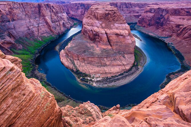 Horseshoe Bend Rafting Trip in Page - A calm way to see Horseshoe Bend