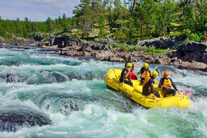 Intermediate Difficulty Level Rafting Experience in Dagali - Guides who keep the trip friendly and safe