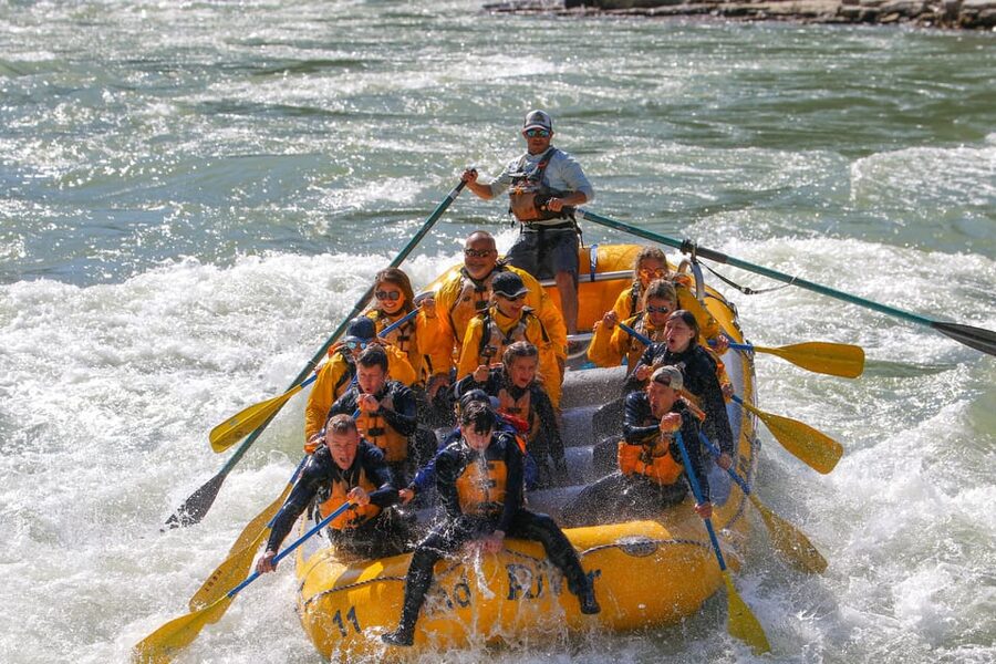 Jackson: 8-Mile Classic Boat Whitewater Rafting Trip - The gravel climb at the end