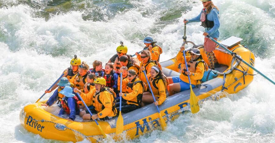 Jackson: 8-Mile Classic Boat Whitewater Rafting Trip - From the meeting point to the river
