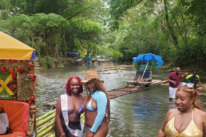 Jamaica Bamboo River Rafting Experience with Lime Stone Massage - Getting there in an air-conditioned vehicle