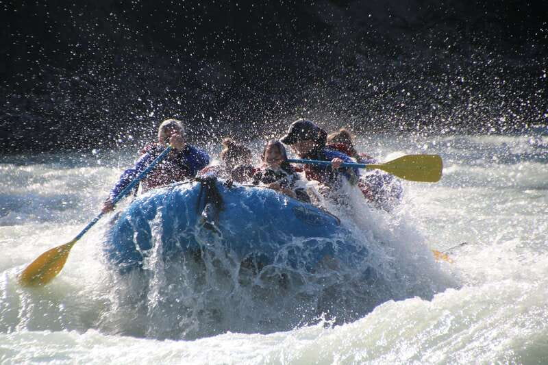 Jasper: Athabasca River Mile 5 Whitewater Rafting Tour - How the guides shape the experience