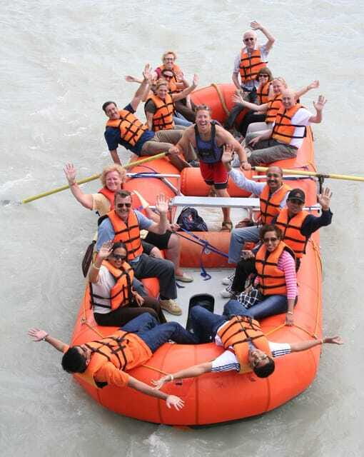 Jasper: Jasper National Park Easy 2-Hour Rafting Trip - Meeting at the Two Brothers Totem Pole