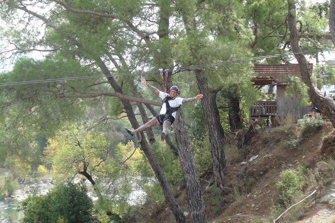 Jeep and Buggy Safari in Manavgat with Zipline and Rafting - Taking control on the 40-minute buggy track