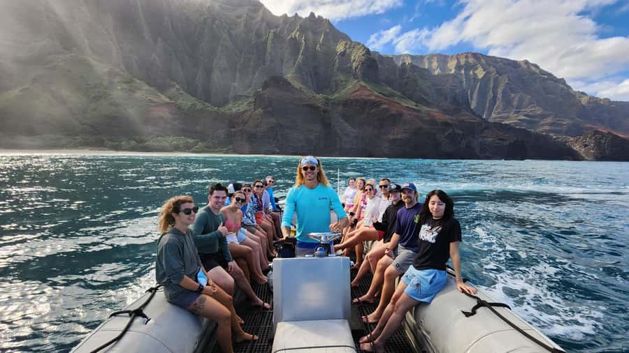 Kauai: Nā Pali Coast Zodiac Raft Sea Caves + Snorkel - Dolphins, whales, turtles, and other sea life