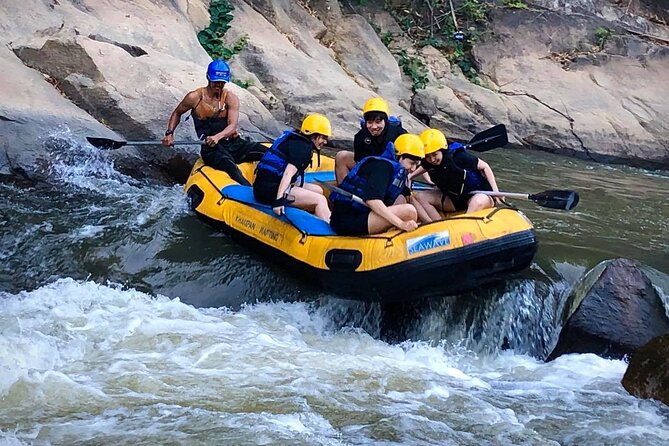 Khampan Rafting: White Water Rafting Guided Adventure in Chiang Mai - Safety briefing before the first rapid