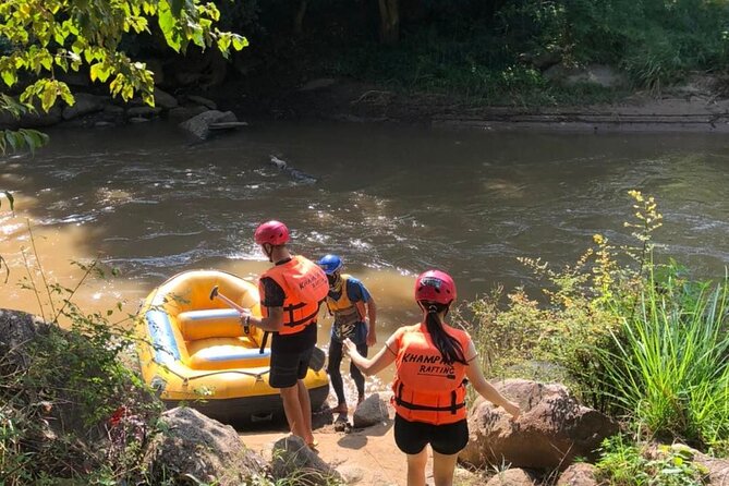 Khampan Rafting: White Water Rafting Guided Adventure in Chiang Mai - Guides, group size, and the feel of the day