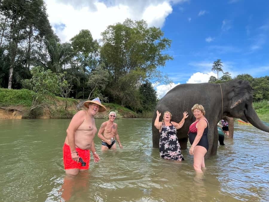 Khao Sok: Elephant Day Care, & Bamboo Rafting Day Tour - Papaya salad lesson and Thai set lunch
