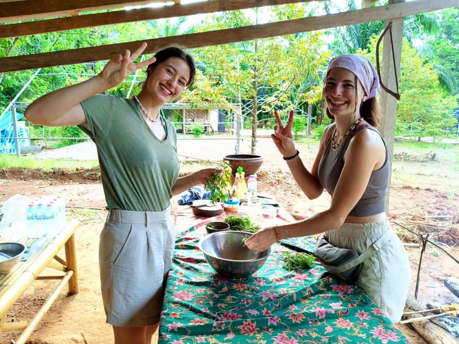 Khao Sok: Private Bamboo Rafting & Jungle Cooking Adventure - A gentle start on the Khao Sok river
