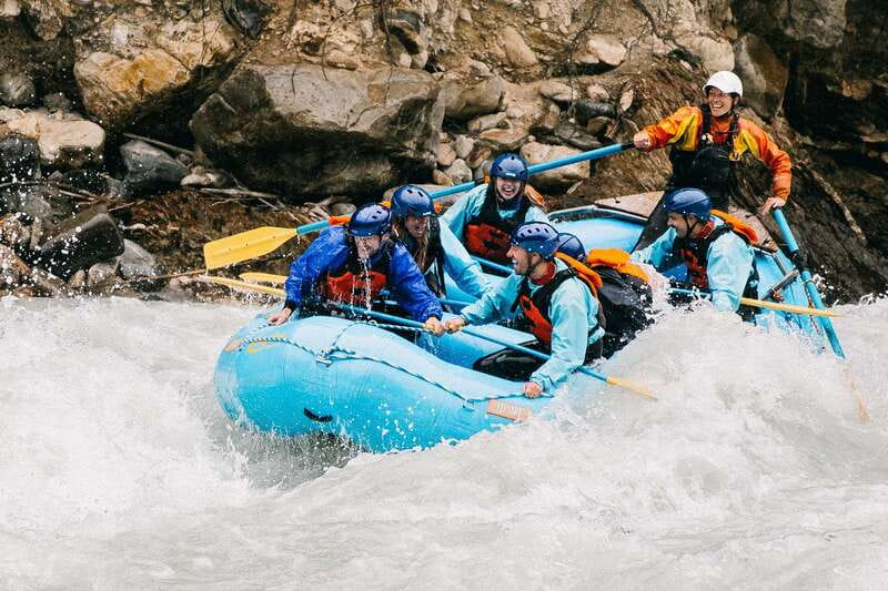 Kicking Horse River: Whitewater Rafting Experience - Practical tips for a better river day