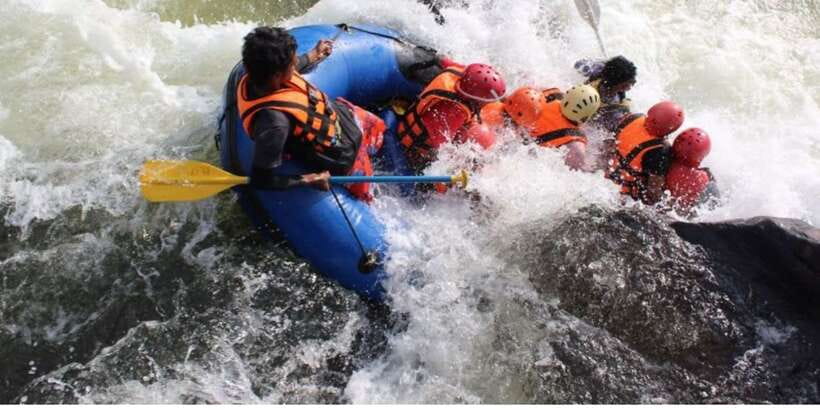 Kithulgala Thrills: White Water Rafting Bliss! - Why the Kelani River makes a good rafting setting