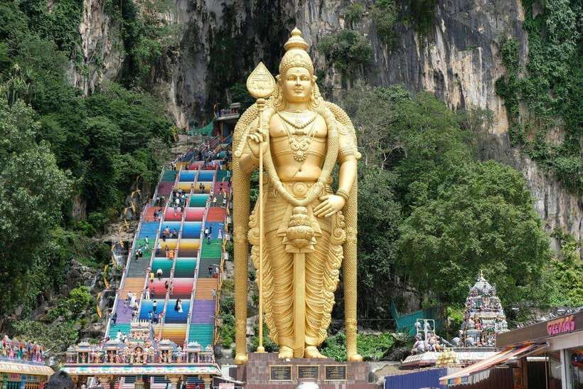 KL: Day Tour with Rafting, Fireflies, and Meals - The skyline stops: Petronas Twin Towers, KL Tower, and Merdeka 118