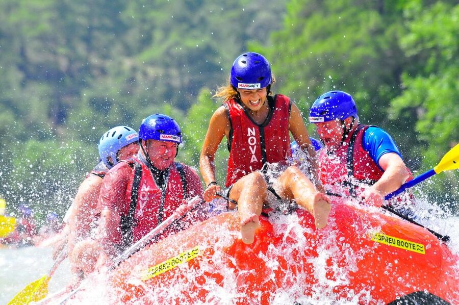 Köprülü Canyon Antalya: Whitewater Rafting Trip - A 15-kilometer run between two historic bridges