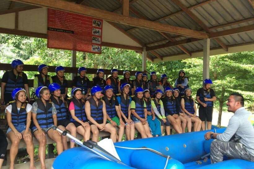 Krabi: 5km Rafting and Waterfall Tour - What the 5-kilometer river run feels like