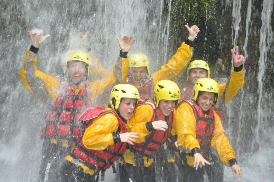 Lao River: 11 Km Classic Rafting medium descent - What the Lao River trip is really like