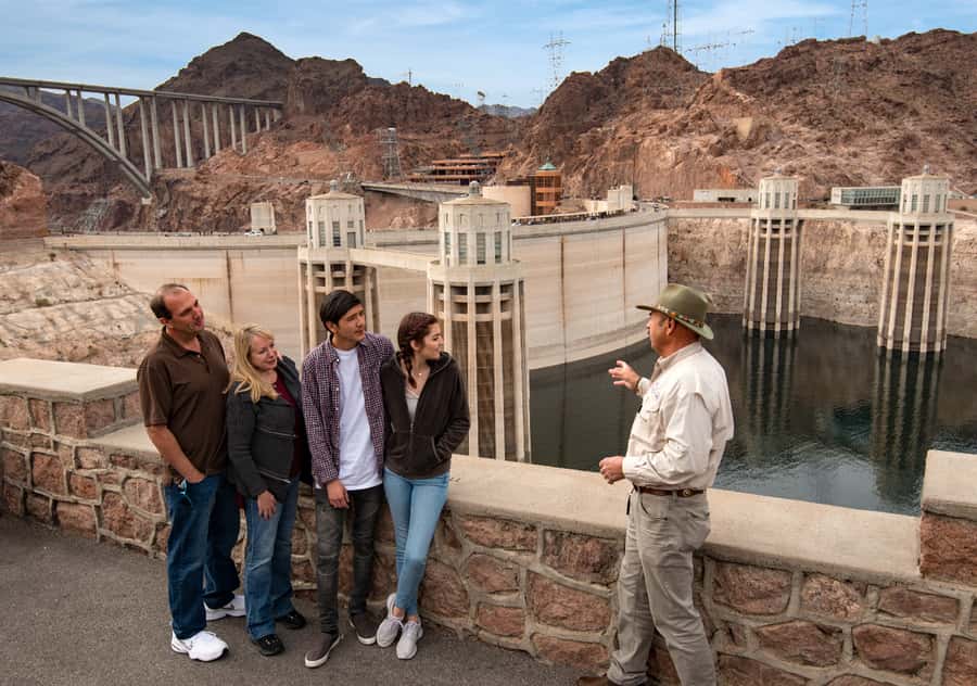 Las Vegas: Hoover Dam Tour and Rafting Adventure - Riding in the Tour Trekker from Las Vegas