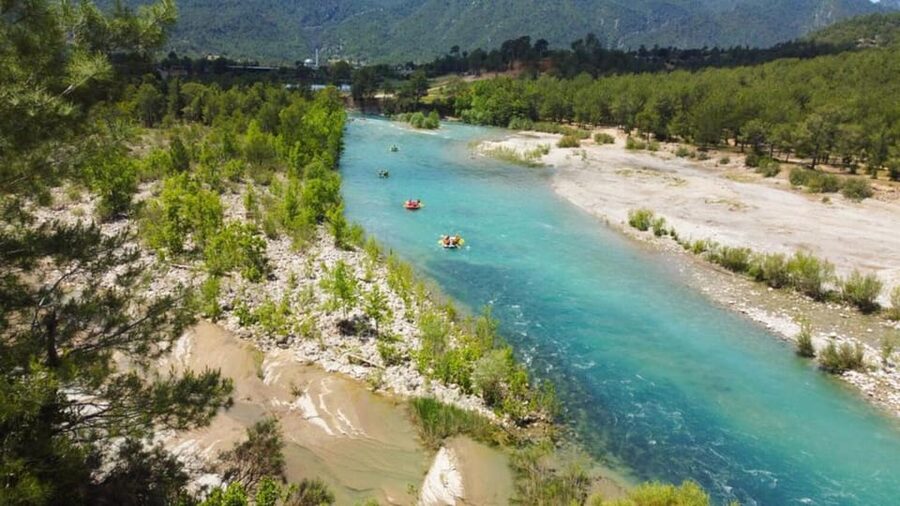 LC Rafting Tour for Families and Couples W/Lunch - First 7 kilometers: rapids, scenery, and the Oluk Bridge