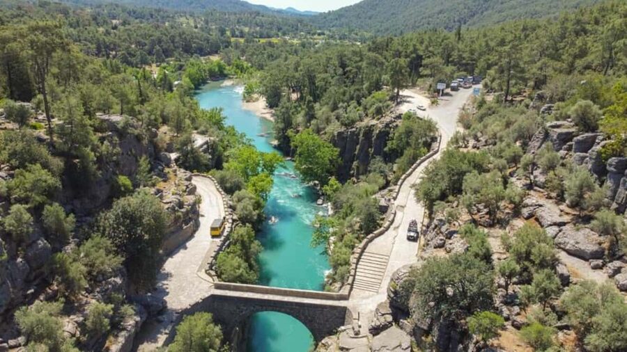 LC Rafting Tour for Families and Couples W/Lunch - Lunch, swimming, and a break in the canyon