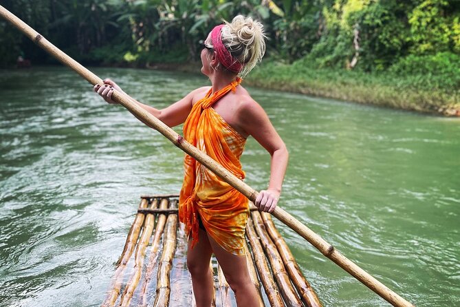 Lethe River Bamboo Rafting & Limestone Foot Massage Experience - The role of the guide, from jokes to local stories