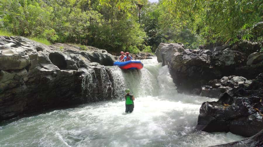 Lombok: Waterfall Benang Kelambu & River Rafting Trip - Why this Lombok day works so well