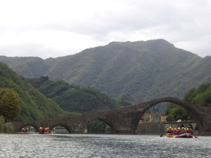 Lucca: Family-Friendly Rafting soft - Reaching Devil’s Bridge from the water