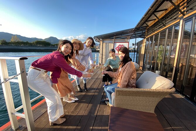 Lunch Cruise on HANAIKADA (Raft-Type Boat) with Scenic View of Miyajima - Key points at a glance