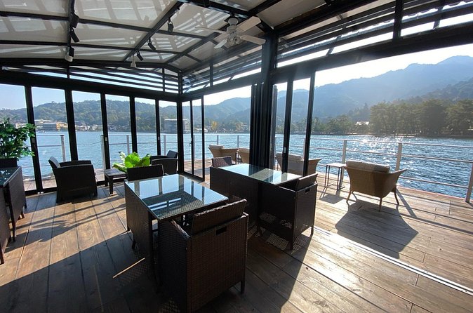 Lunch Cruise on HANAIKADA (Raft-Type Boat) with Scenic View of Miyajima - Comfort, shoes, language, and practical details