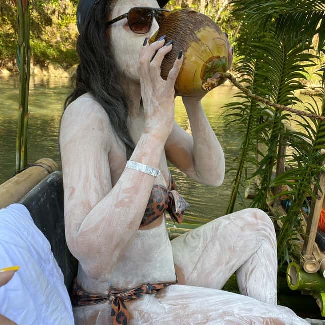 Marijuana Farm, Bamboo Rafting and Doctors Cave Beach Tour - Is $220 per person a fair price?