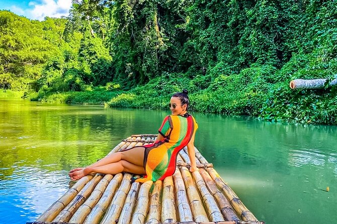 Martha Brae Rafting Experience w/Jerk Chicken Lunch, Montego Bay - Crafts and riverbank stops