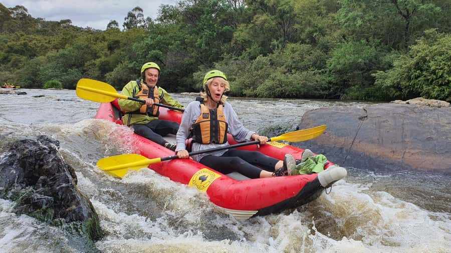 Melbourne: Yarra River Whitewater Kayaking Adventure - Choosing between a kayak and a sports raft