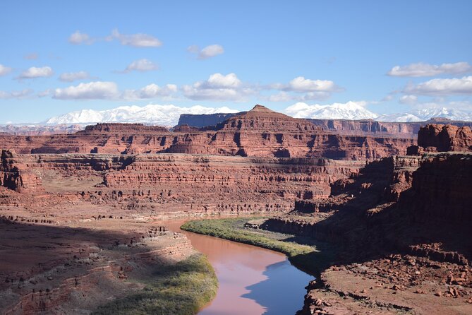 Moab Combo: Colorado River Rafting and Canyonlands 4X4 Tour - Riverside buffet lunch at the halfway point