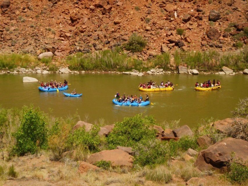 Moab: Full-Day Colorado Rafting Tour - What the guides add to the day