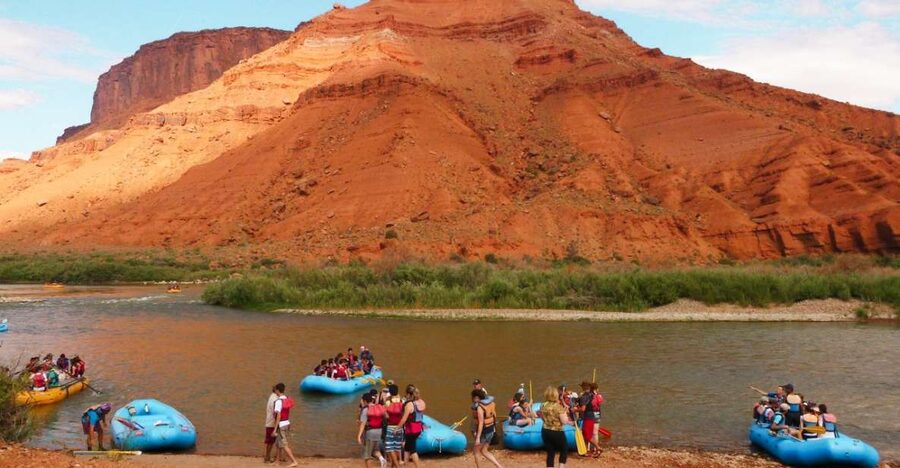 Moab: Full-Day Colorado Rafting Tour - A gentle start with useful river commentary