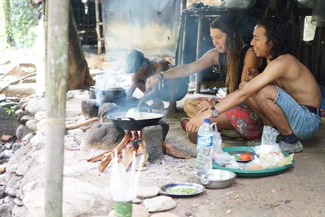 Monkey Business 3 days - 2 nights Jungle trekking (including rafting) - Jungle camp: simple shelter under the trees