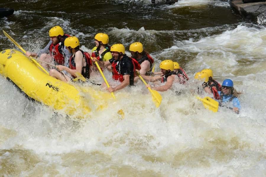 Mont-Tremblant: Half-Day White Water Rafting - Starting with safety and paddle practice