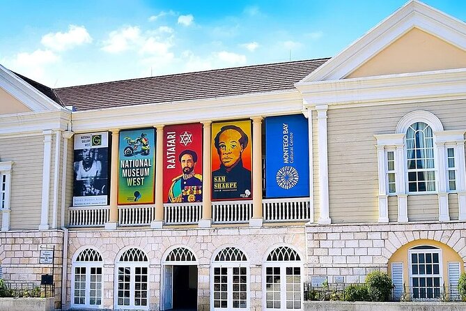 Montego Bay Highlights Tour, Bamboo Rafting Experience & Shopping - Harbor Street Craft Market and the art of buying souvenirs