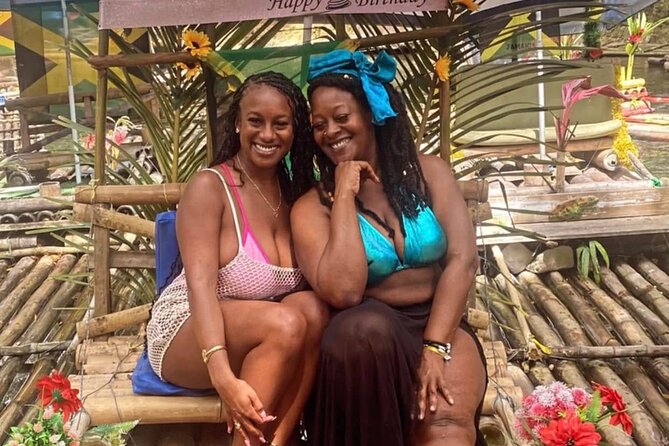Montego Bay Highlights Tour with Shopping & Bamboo River Rafting - What the guide service adds