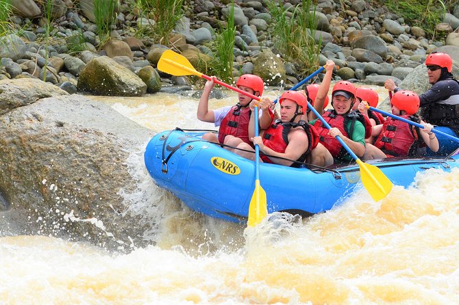 Naranjo River White Rafting Clas III-IV from Manuel Antonio - Rainforest wildlife between the rapids