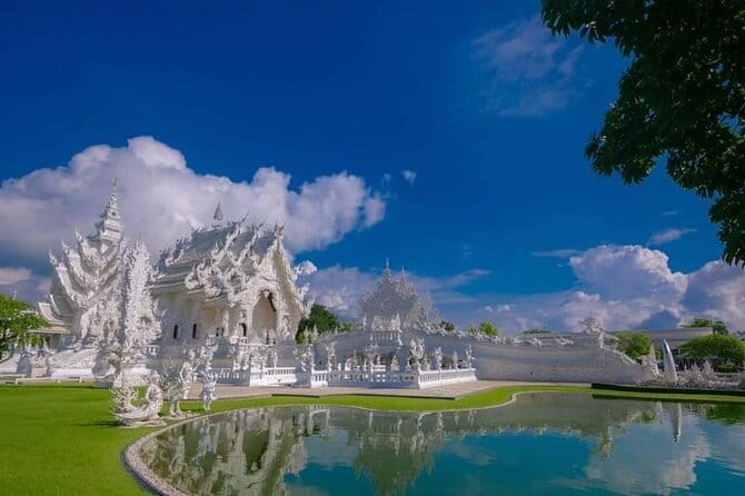 One Day Sticky Waterfall, White Water Rafting,Elephants Sanctuary - The elephant sanctuary is the strongest part of the day