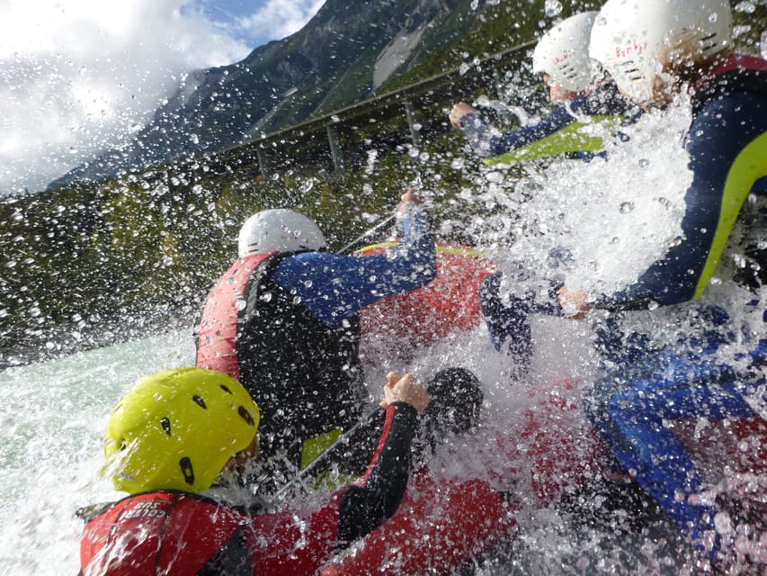 Ötztal: Action Whitewater Rafting at Imster Canyon - Entering the Whitewater