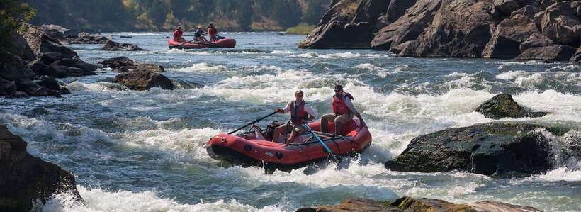 Pokhara: Paragliding and Rafting Adventure with Transfers - What is included for $141?