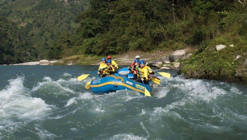 Pokhara: Paragliding and Rafting Adventure with Transfers - Who should book this day?