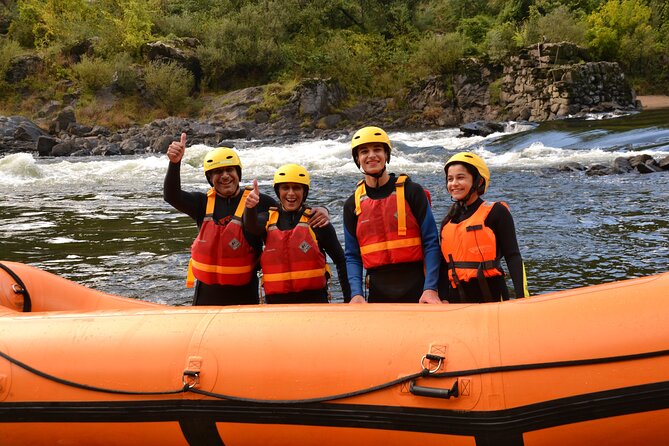 Private Rafting Experience in Melgaço - The cliff jump and other moments of excitement